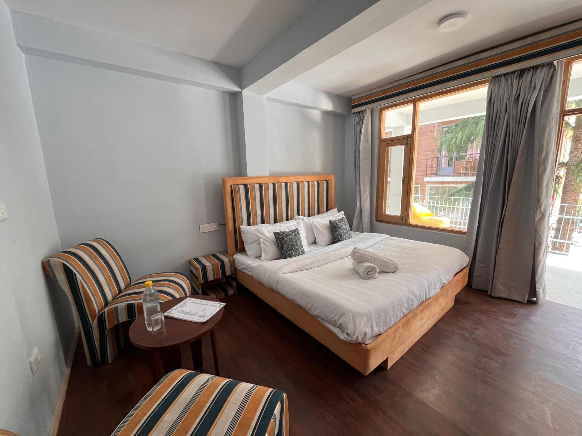 Hotel English Rose, #Personal Parking, #Petfriendly, #Garden, #Bonfire Under The Stars Manāli Екстериор снимка