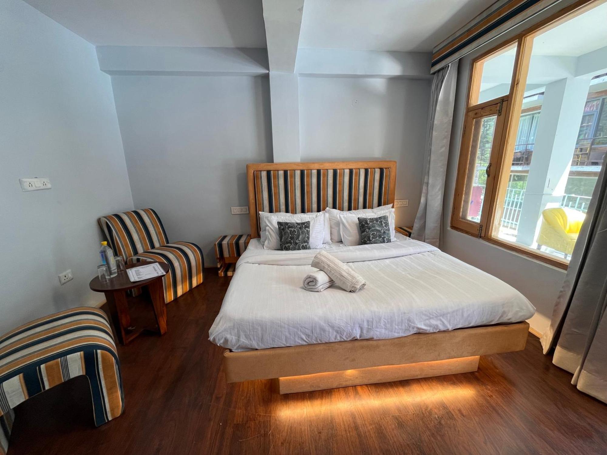 Hotel English Rose, #Personal Parking, #Petfriendly, #Garden, #Bonfire Under The Stars Manāli Екстериор снимка