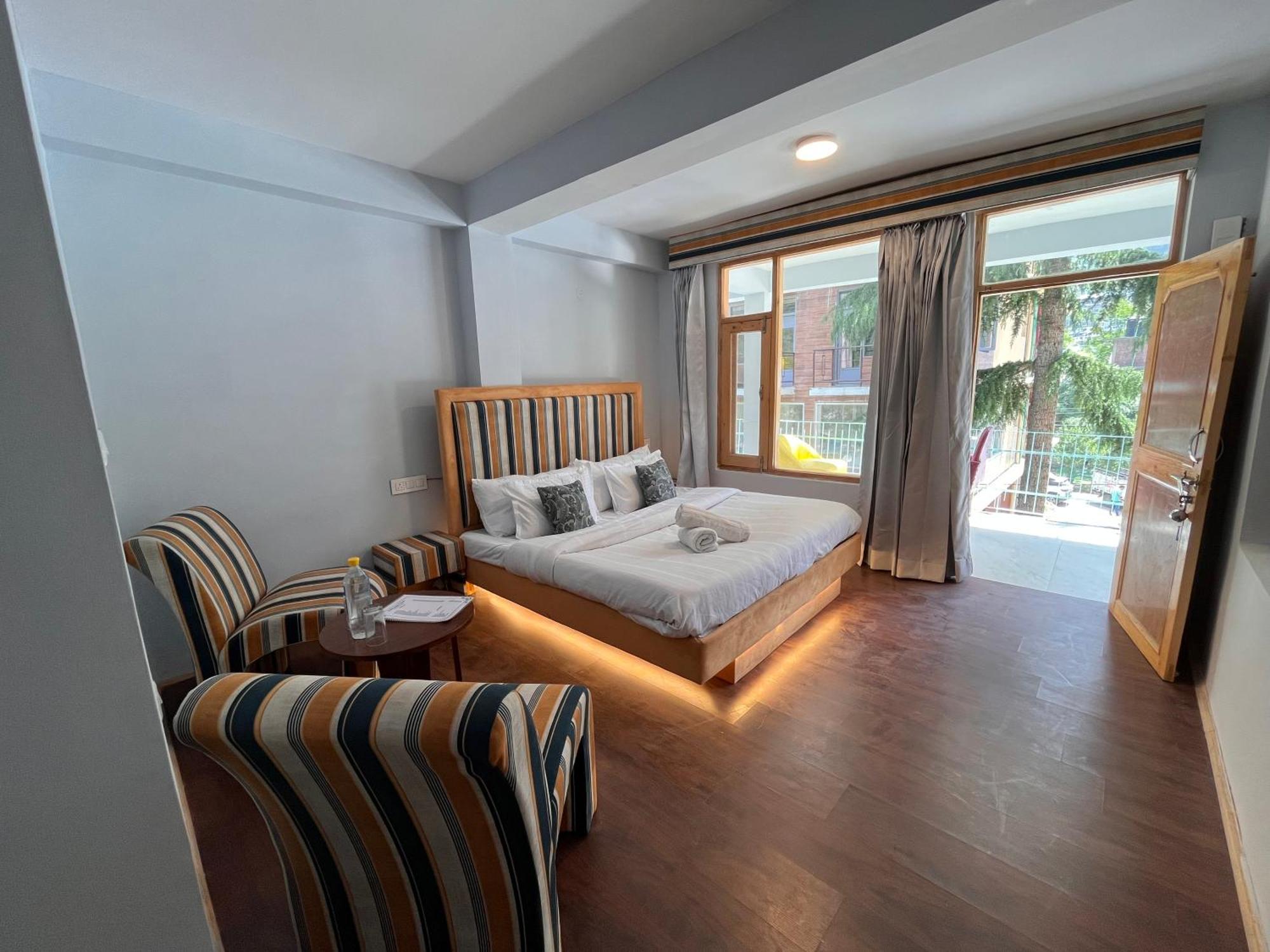 Hotel English Rose, #Personal Parking, #Petfriendly, #Garden, #Bonfire Under The Stars Manāli Екстериор снимка