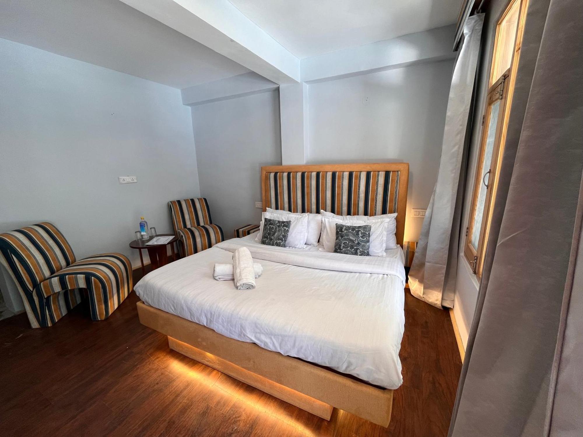 Hotel English Rose, #Personal Parking, #Petfriendly, #Garden, #Bonfire Under The Stars Manāli Екстериор снимка