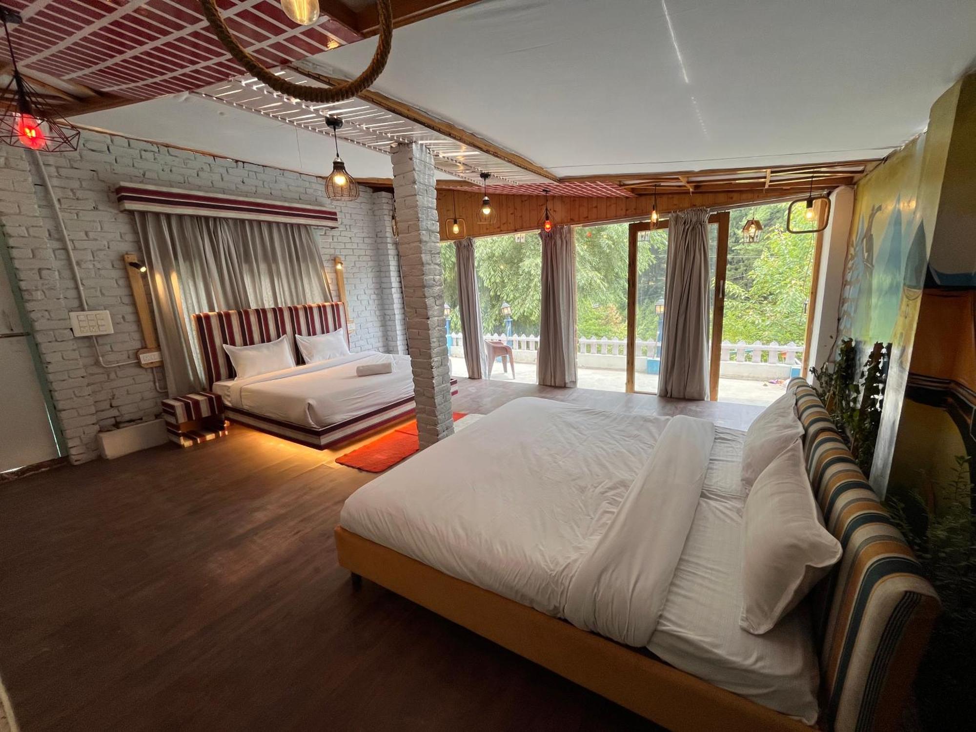 Hotel English Rose, #Personal Parking, #Petfriendly, #Garden, #Bonfire Under The Stars Manāli Екстериор снимка