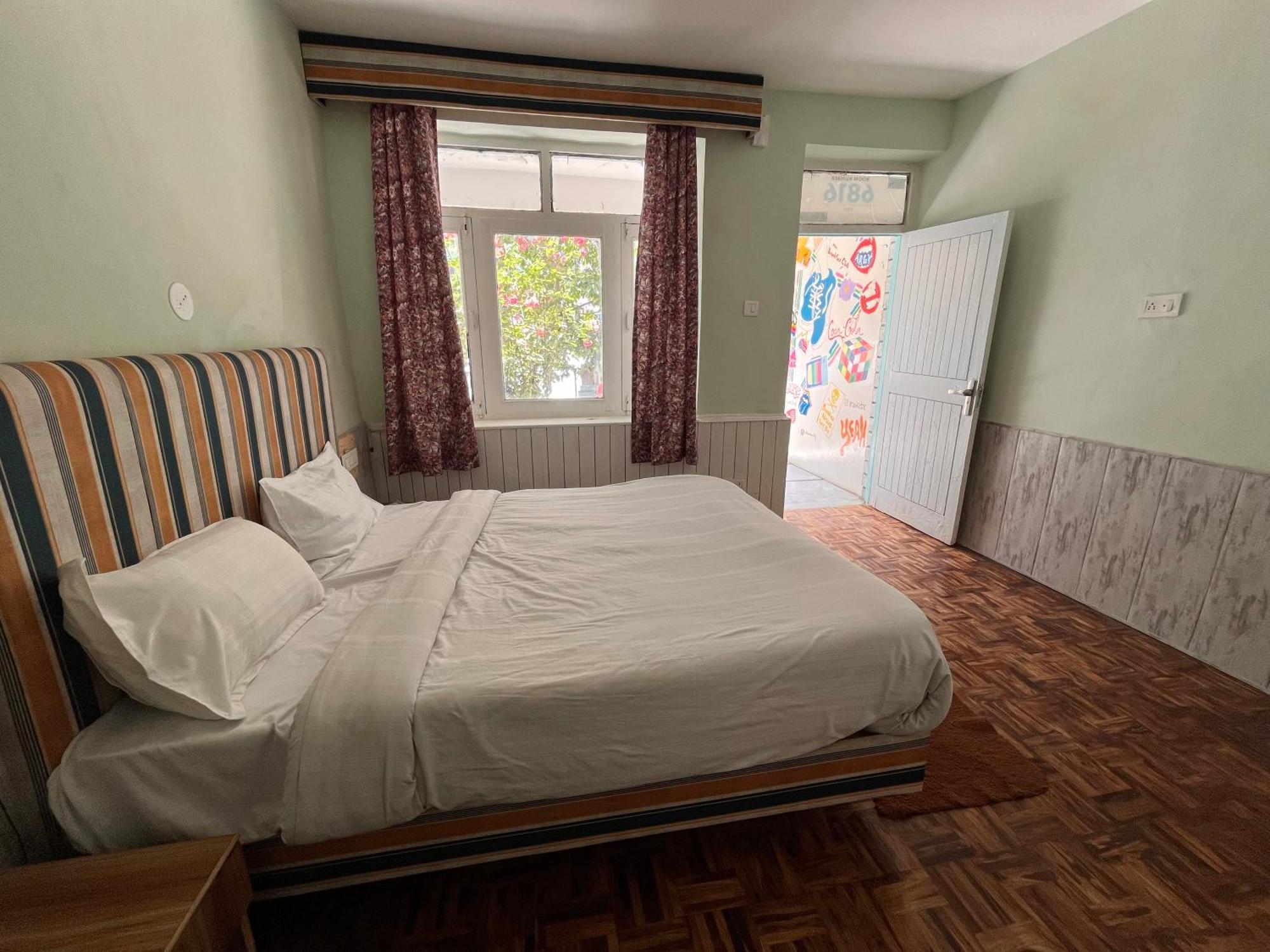 Hotel English Rose, #Personal Parking, #Petfriendly, #Garden, #Bonfire Under The Stars Manāli Екстериор снимка
