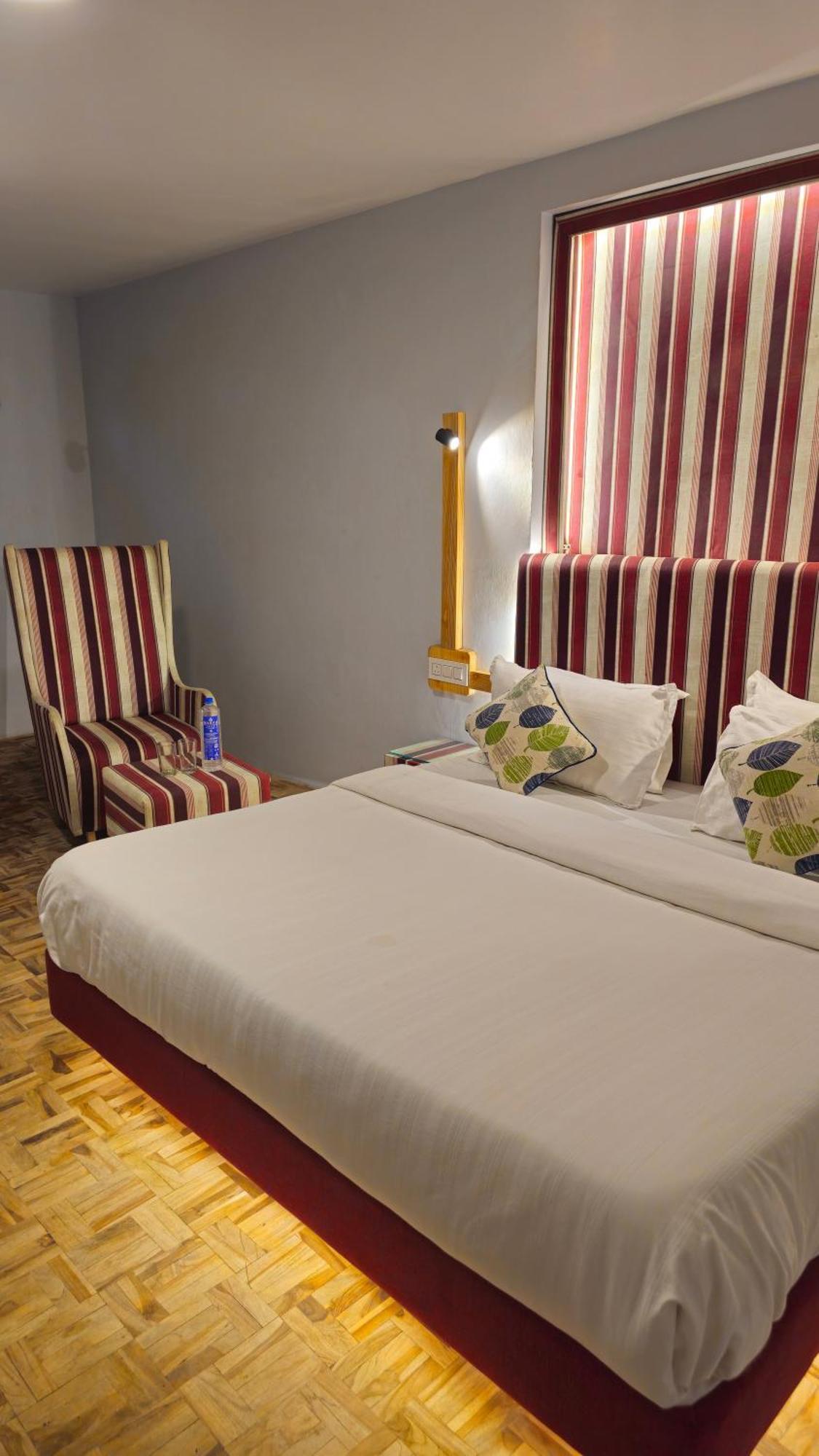 Hotel English Rose, #Personal Parking, #Petfriendly, #Garden, #Bonfire Under The Stars Manāli Екстериор снимка