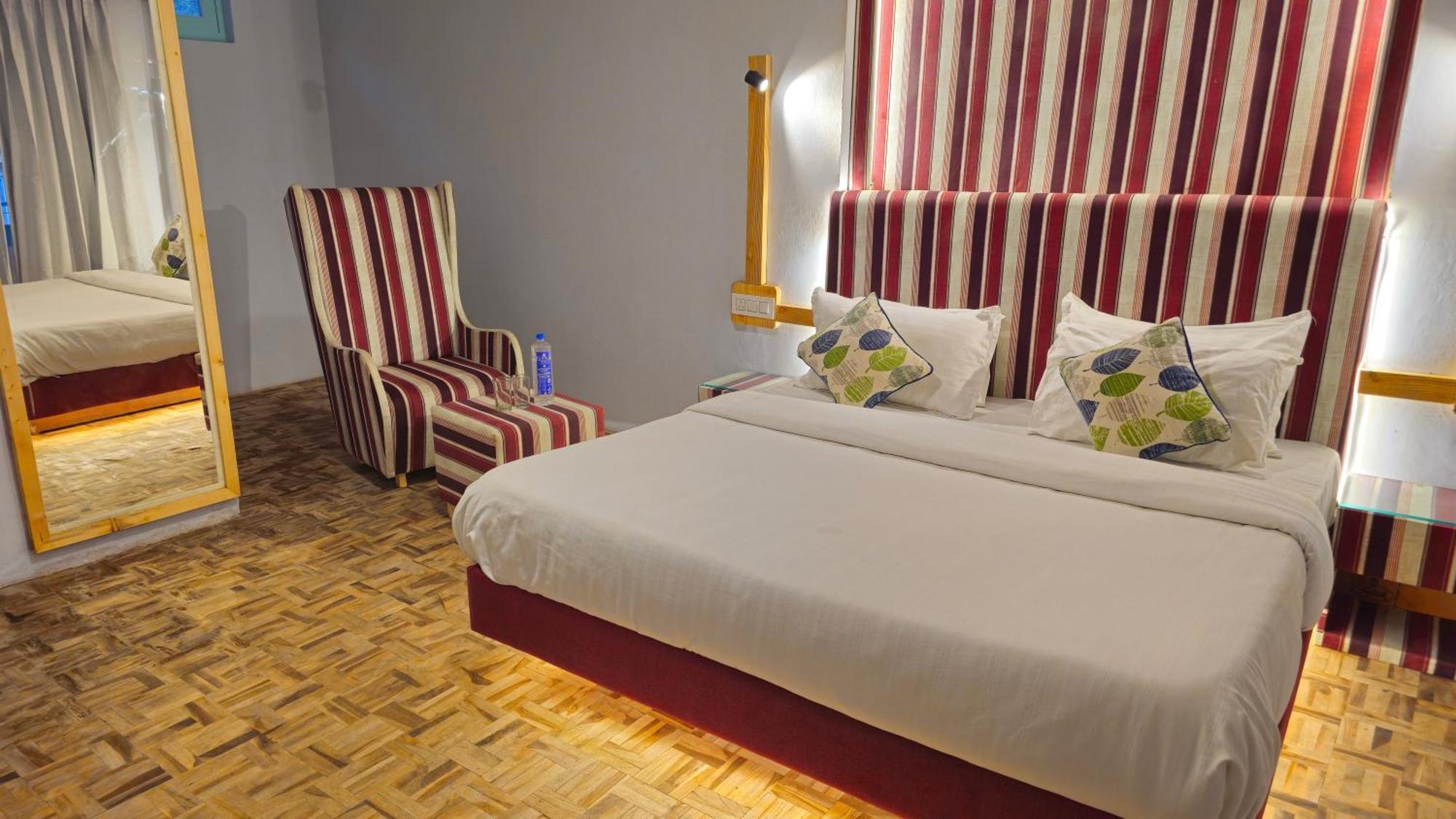 Hotel English Rose, #Personal Parking, #Petfriendly, #Garden, #Bonfire Under The Stars Manāli Екстериор снимка