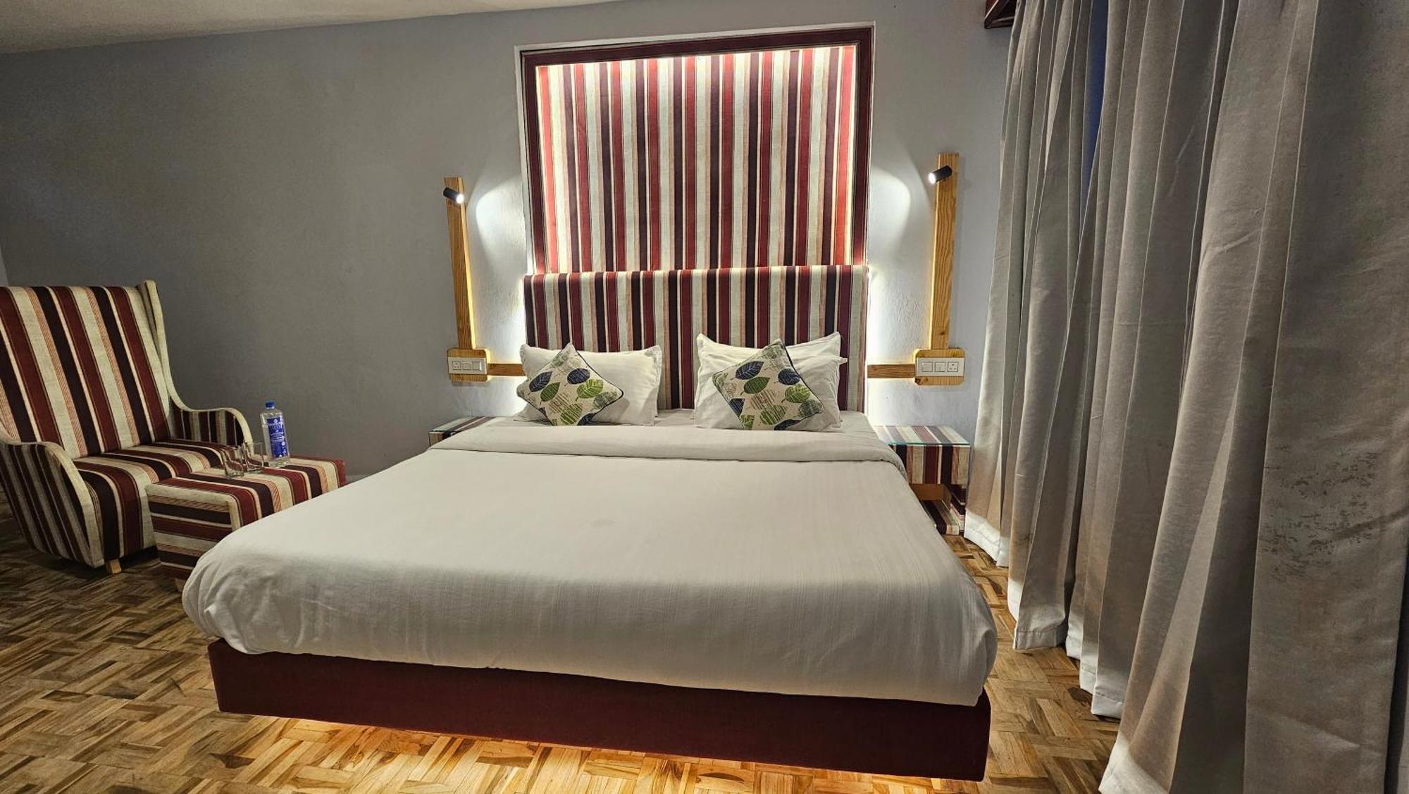 Hotel English Rose, #Personal Parking, #Petfriendly, #Garden, #Bonfire Under The Stars Manāli Екстериор снимка