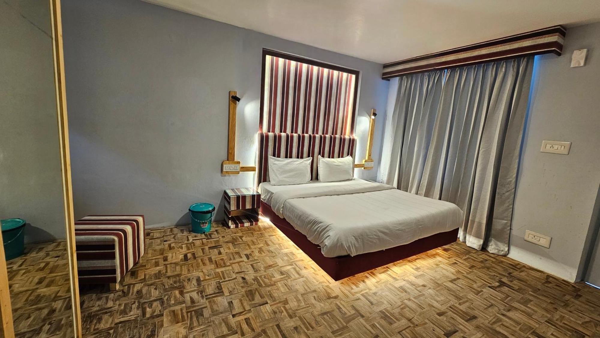 Hotel English Rose, #Personal Parking, #Petfriendly, #Garden, #Bonfire Under The Stars Manāli Екстериор снимка
