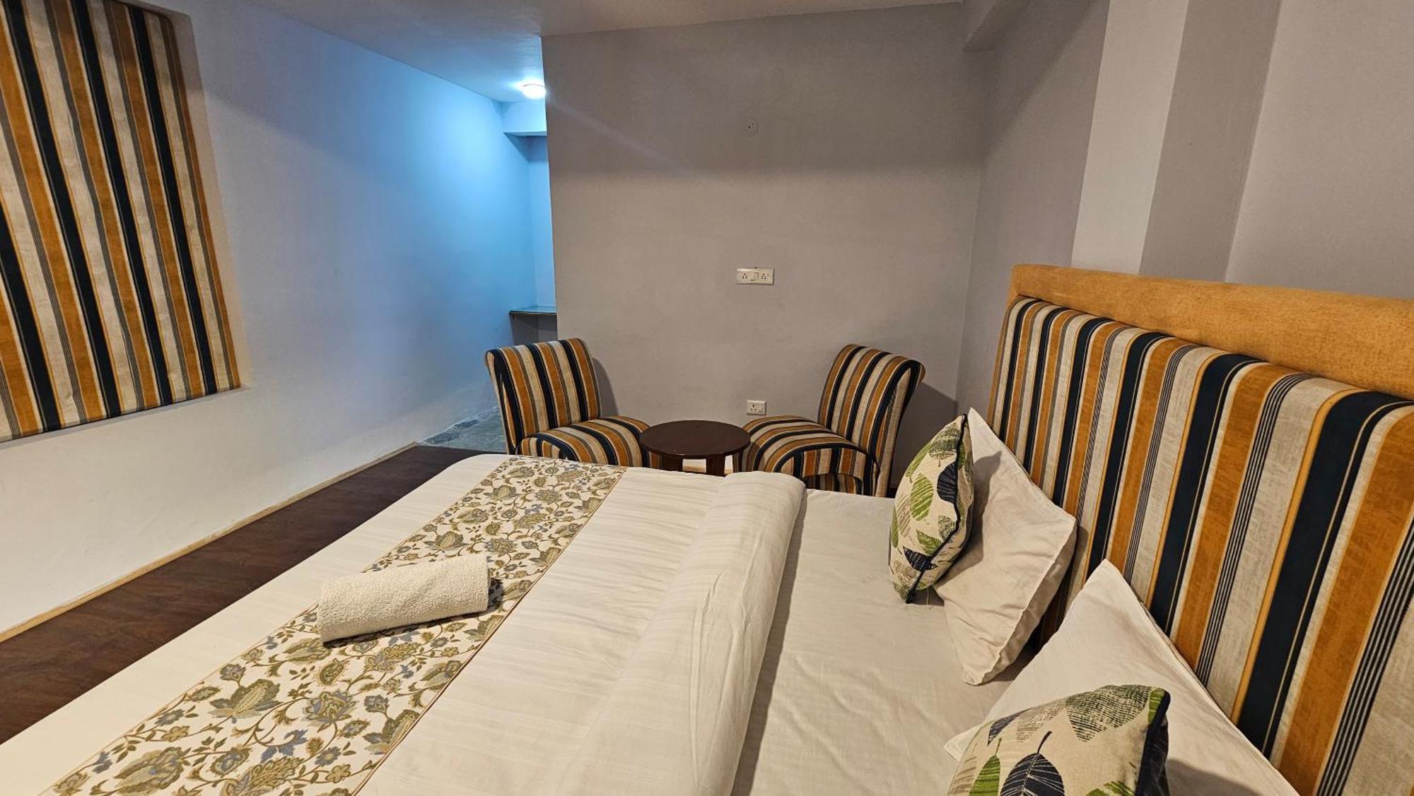 Hotel English Rose, #Personal Parking, #Petfriendly, #Garden, #Bonfire Under The Stars Manāli Екстериор снимка