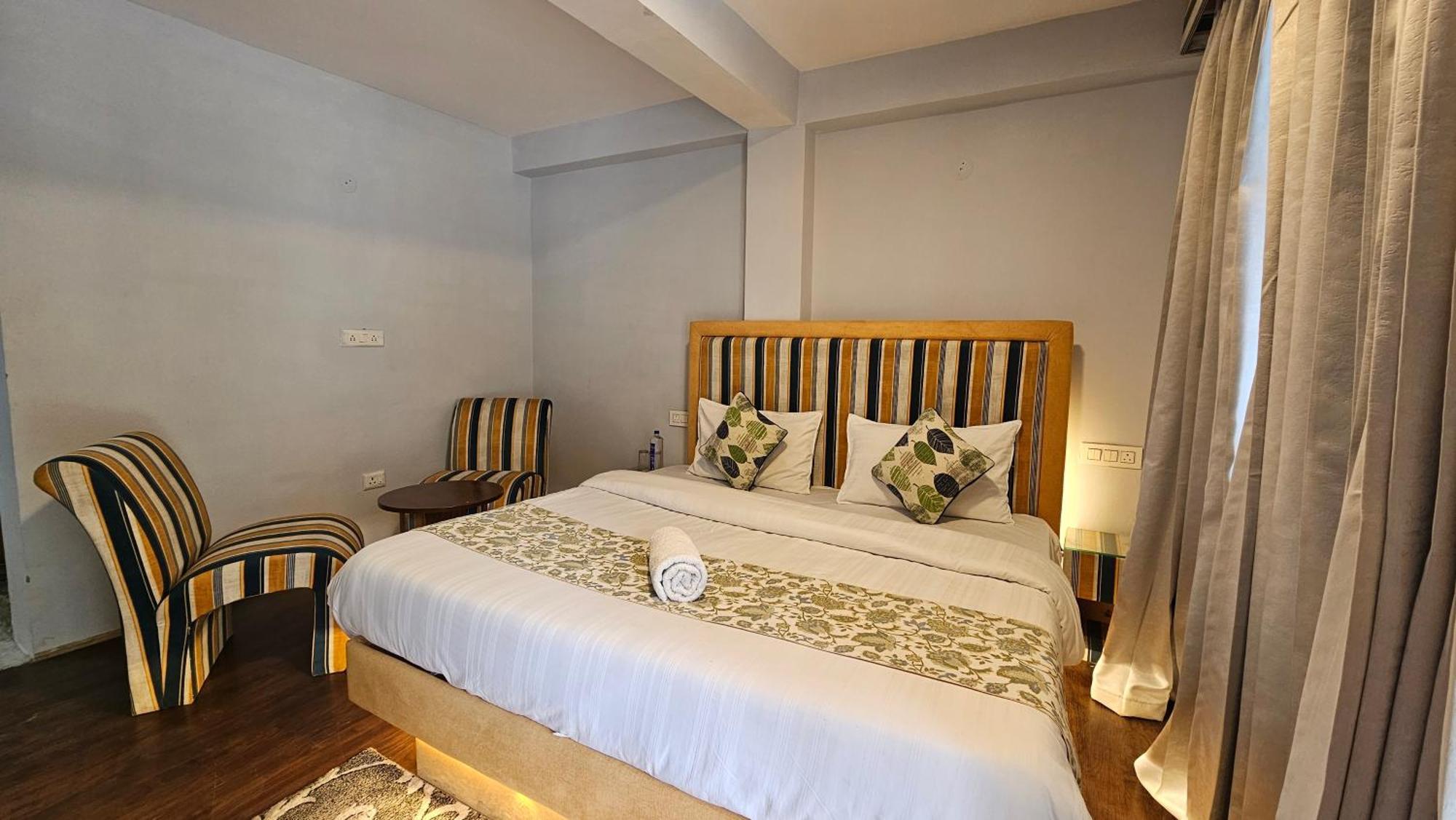 Hotel English Rose, #Personal Parking, #Petfriendly, #Garden, #Bonfire Under The Stars Manāli Екстериор снимка